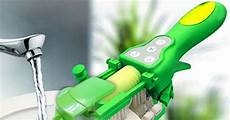 Dishwashing brush